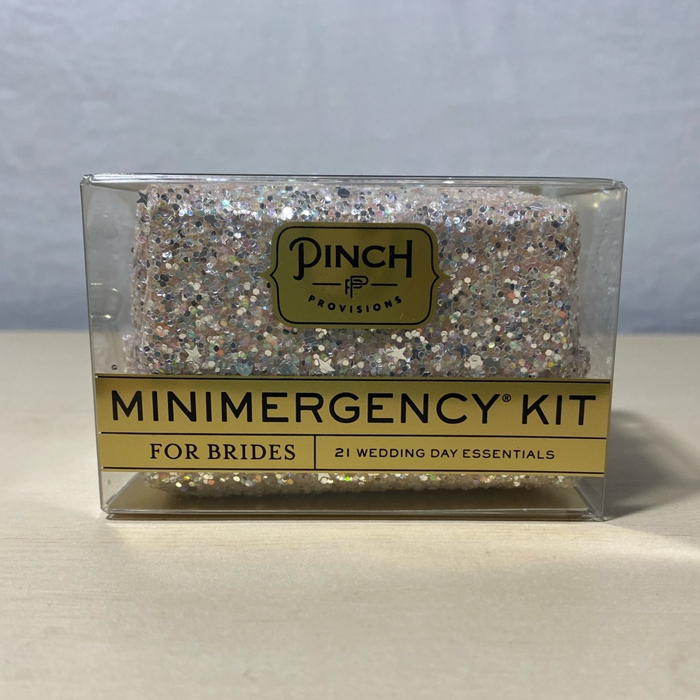 Minimergency kit for brides